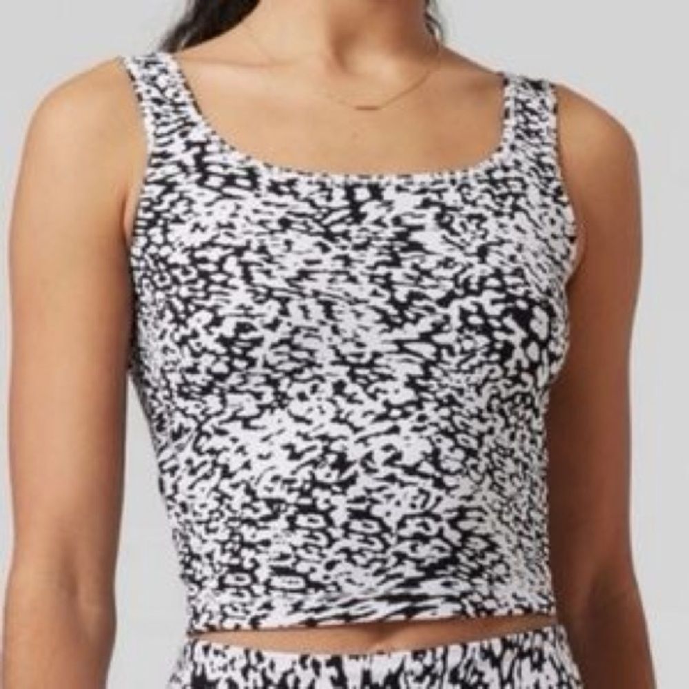 Athleta Shanti Square Neck Crop Tank Top Women S - Picture 10 of 12